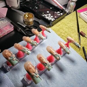 Customize your nails, variety of colors, style